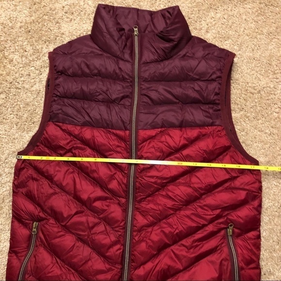 RED CAMEL WOMENS QUILTED RED VEST SIZE SMALL EUC - Picture 4 of 8
